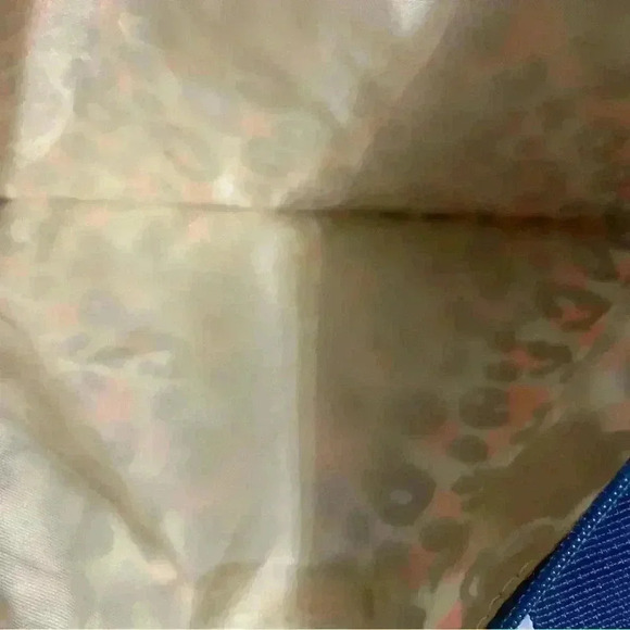 Make Up Bag - In perfect condition - Picture 3 of 4